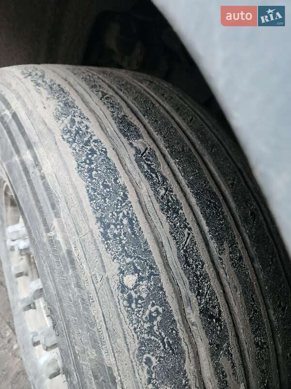 Тягач DAF XF 2014 в Ромнах