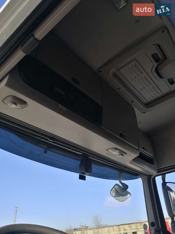 Тягач DAF XF 2018 в Кам'янському