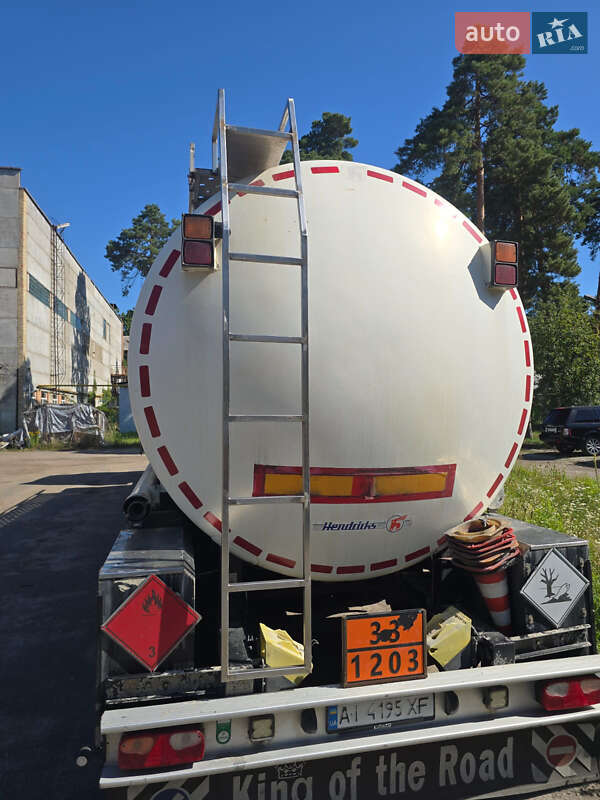 Бензовоз DAF XF 2015 в Киеве