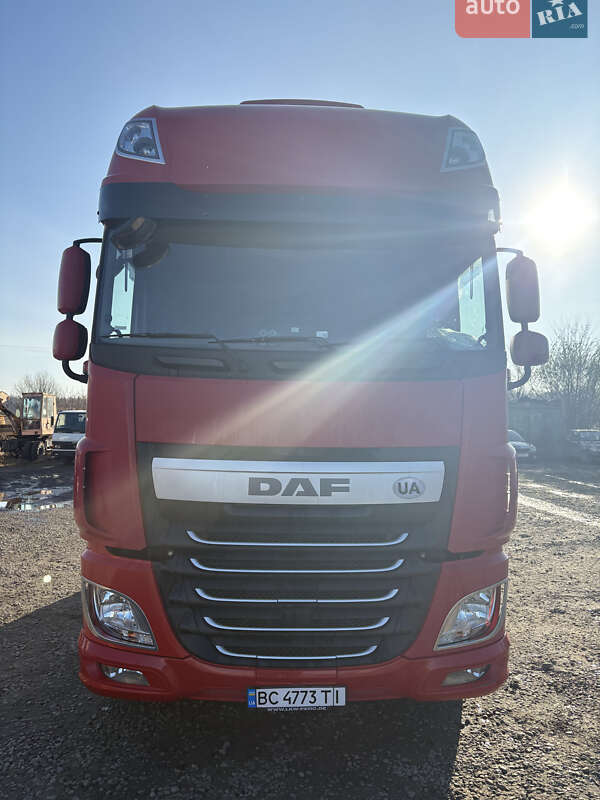 Тягач DAF XF 2015 в Львове