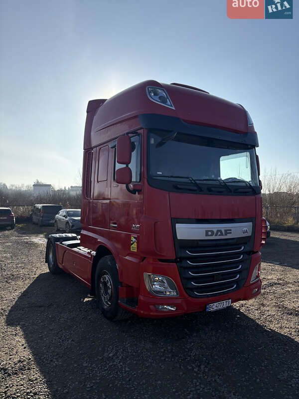 Тягач DAF XF 2015 в Львове