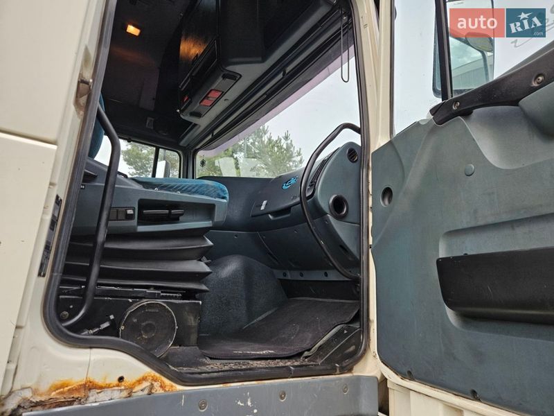 Тягач DAF XF 2005 в Львове