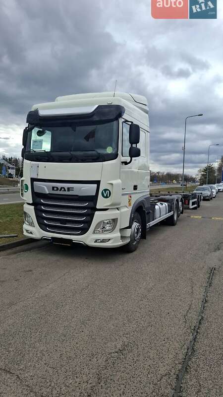 Контейнеровоз DAF XF 2021 в Києві