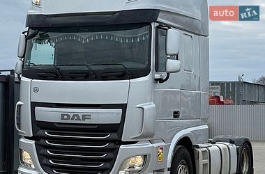 Контейнеровоз DAF XF 2015 в Одесі