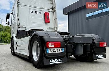Тягач DAF XF 2023 в Дубні