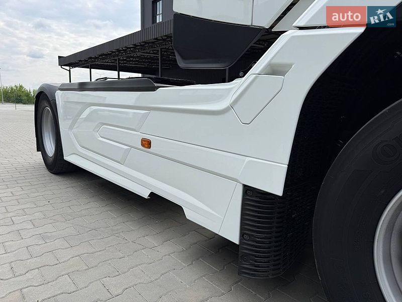 Тягач DAF XF 2023 в Дубні