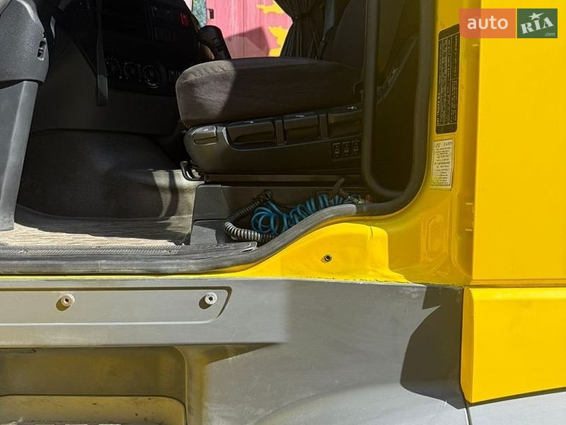 Тягач DAF XF 2016 в Дніпрі
