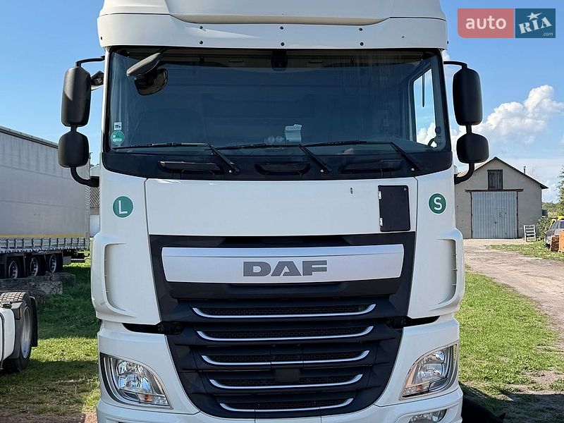 Тягач DAF XF 2015 в Львове