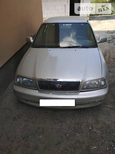 Daihatsu Applause 1999 года