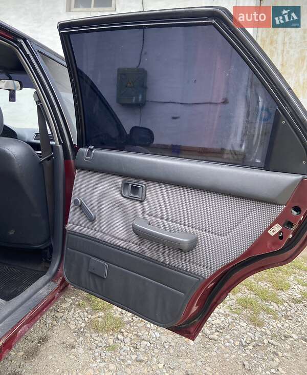 Ліфтбек Daihatsu Applause 1991 в Надвірній