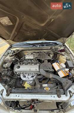 Лифтбек Daihatsu Applause 1999 в 