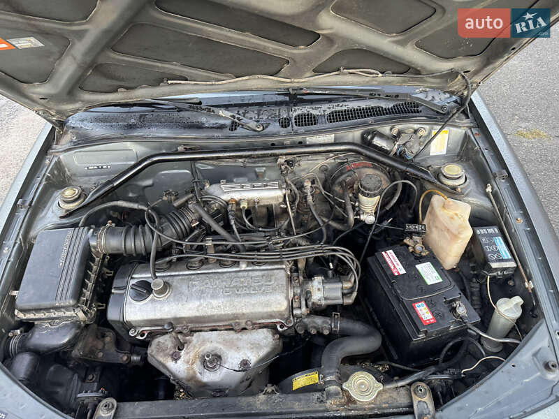 Лифтбек Daihatsu Applause 1991 в Киеве