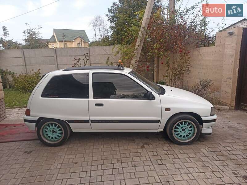 Купе Daihatsu Charade 1990 в Дніпрі