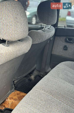 Седан Daihatsu Charade 1996 в 
