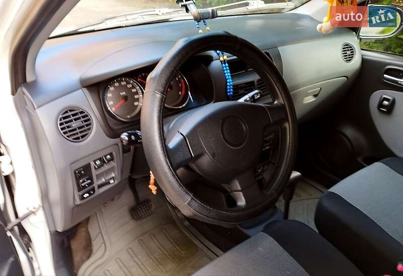 Хэтчбек Daihatsu Cuore 2006 в Первомайске