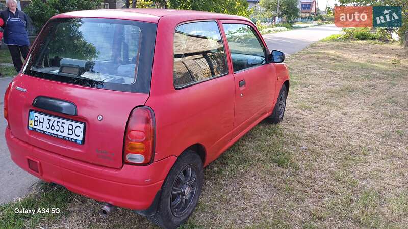 Хэтчбек Daihatsu Cuore 2000 в Одессе