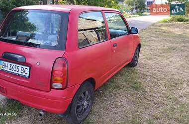Хэтчбек Daihatsu Cuore 2000 в 