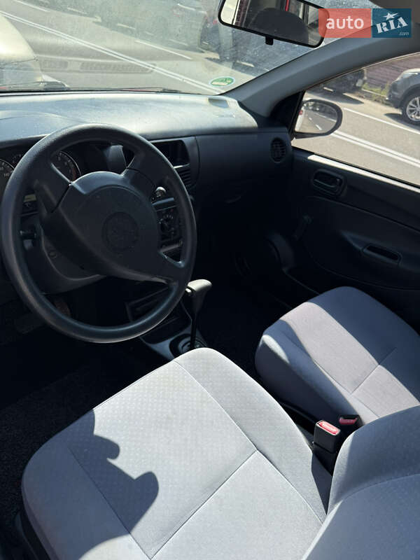 Хэтчбек Daihatsu Cuore 2003 в Киеве