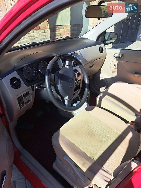 Хетчбек Daihatsu Cuore 2006 в Лубнах