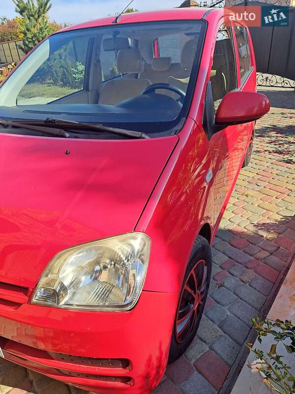 Хетчбек Daihatsu Cuore 2006 в Лубнах