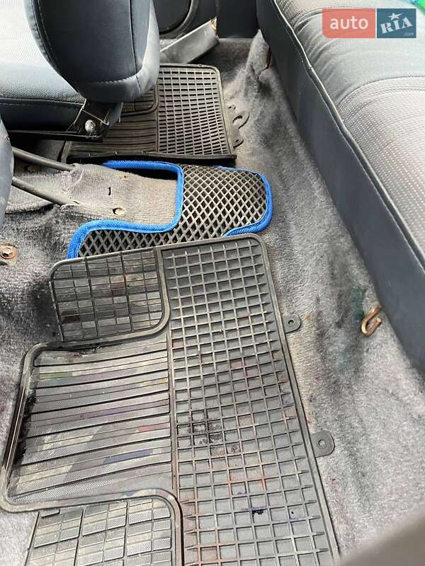 Купе Daihatsu Domino 1987 в Вижниці
