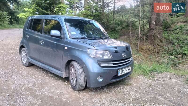 Хетчбек Daihatsu Materia 2007 в 