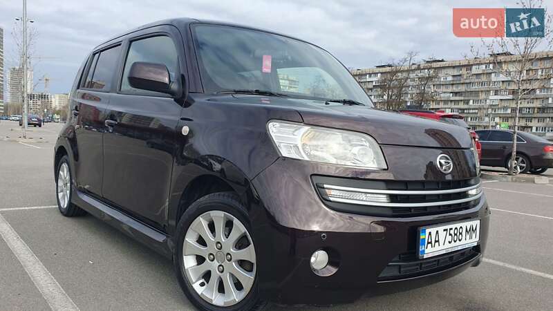 Хетчбек Daihatsu Materia 2007 в Києві