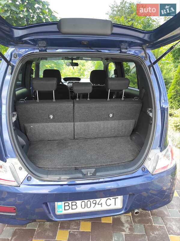 Хэтчбек Daihatsu Materia 2007 в Кременчуге