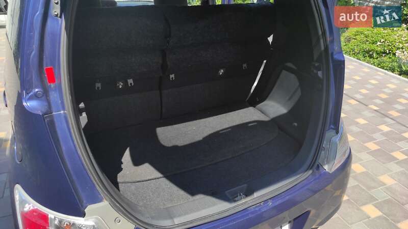 Хэтчбек Daihatsu Materia 2007 в Кременчуге