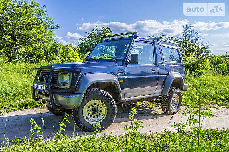 Daihatsu Rocky 1988 года