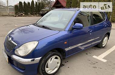 Хэтчбек Daihatsu Sirion 2003 в Тернополе