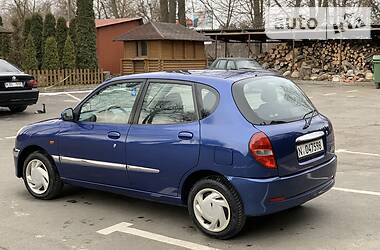 Хэтчбек Daihatsu Sirion 2003 в Тернополе