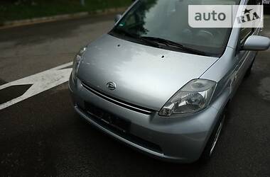Хетчбек Daihatsu Sirion 2005 в 