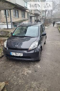 Хетчбек Daihatsu Sirion 2008 в 
