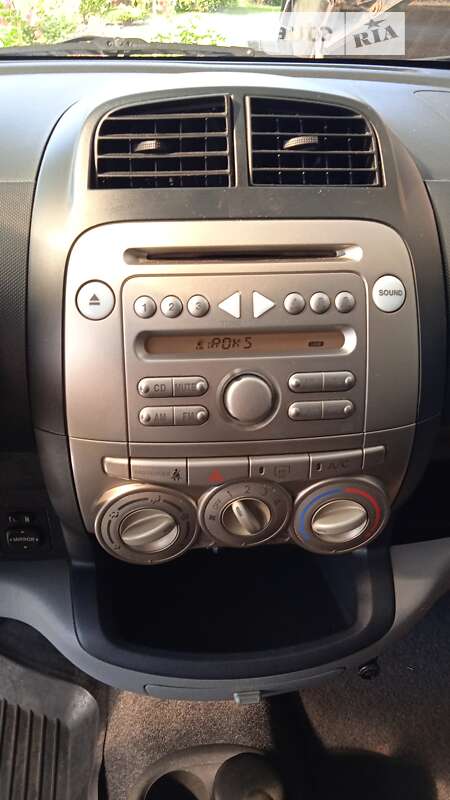 Хетчбек Daihatsu Sirion 2008 в Василькові