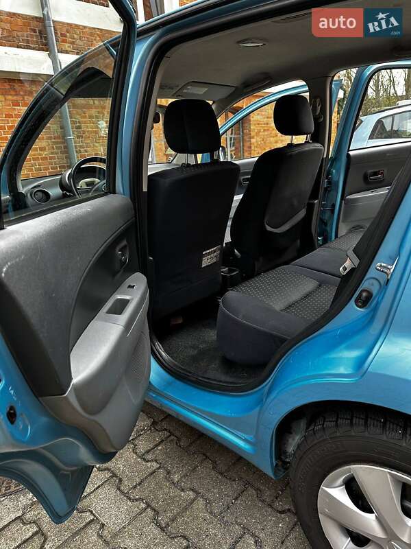 Седан Daihatsu Sirion 2008 в Ирпене