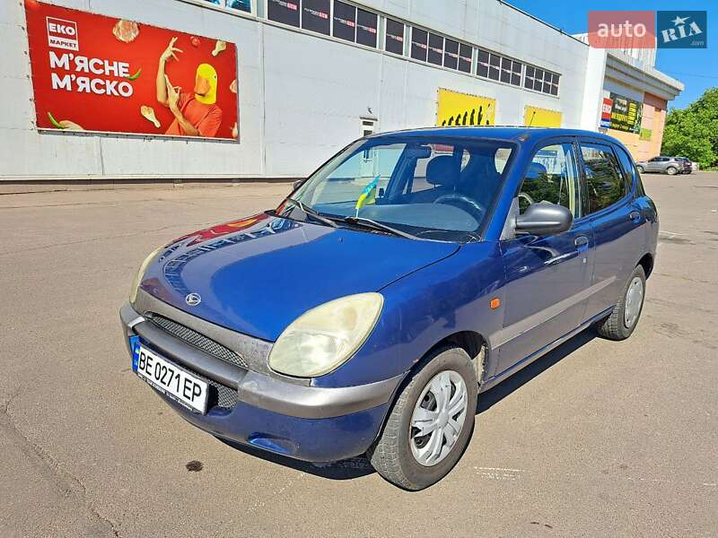 Хэтчбек Daihatsu Sirion 1999 в Николаеве