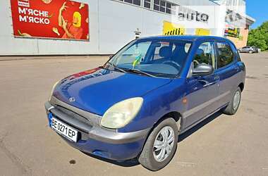 Хэтчбек Daihatsu Sirion 1999 в Николаеве