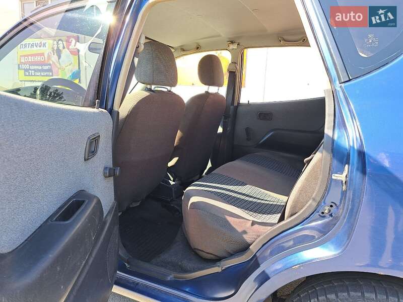 Хэтчбек Daihatsu Sirion 1999 в Николаеве
