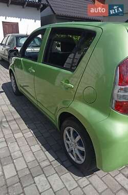 Хэтчбек Daihatsu Sirion 2005 в Ровно