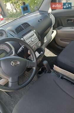 Хэтчбек Daihatsu Sirion 2005 в Ровно