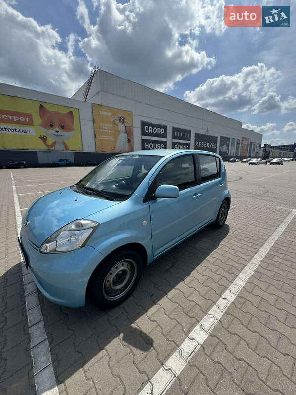 Хэтчбек Daihatsu Sirion 2007 в Киеве