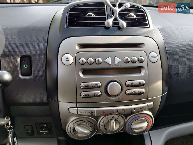 Хетчбек Daihatsu Sirion 2008 в Луцьку