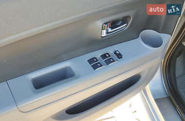 Хэтчбек Daihatsu Sirion 2007 в 