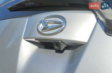 Хэтчбек Daihatsu Sirion 2007 в 