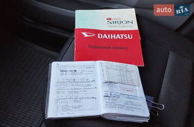 Хэтчбек Daihatsu Sirion 2007 в 