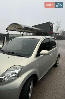 Хетчбек Daihatsu Sirion 2006 в Тернополі