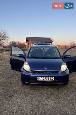 Хэтчбек Daihatsu Sirion 2006 в Киеве