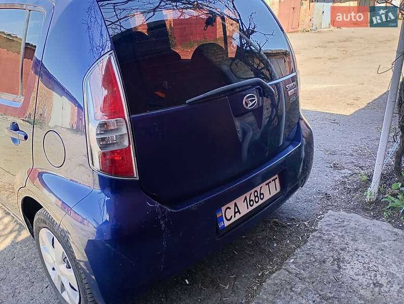 Хэтчбек Daihatsu Sirion 2006 в Миргороде
