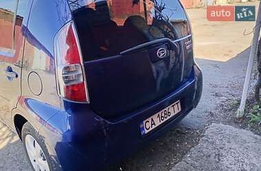 Хэтчбек Daihatsu Sirion 2006 в 